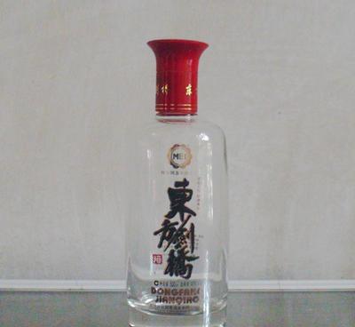 東方劍橋46度慶典酒 濃香型白酒，商務(wù)接待與婚宴慶典的佳選